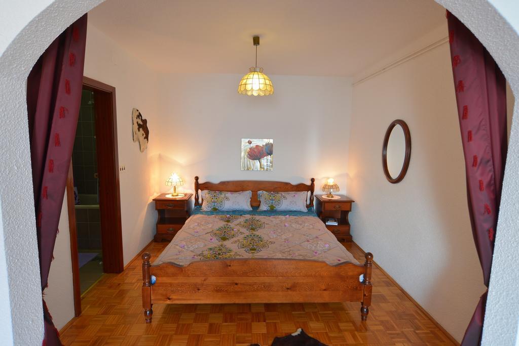 Apartments Palace Mira Mare Tivat Room photo