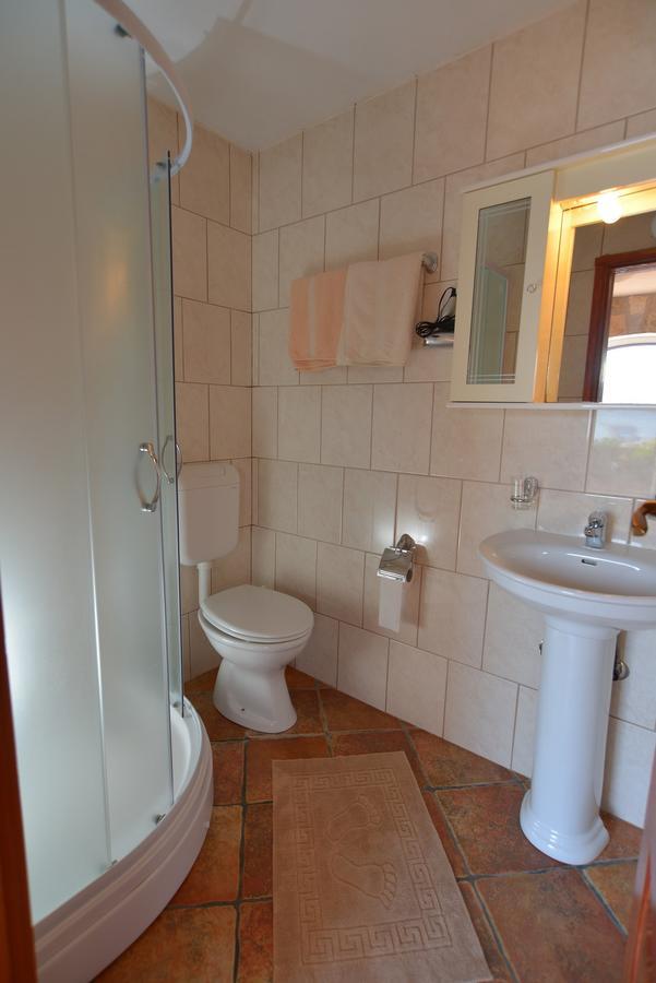 Apartments Palace Mira Mare Tivat Exterior photo