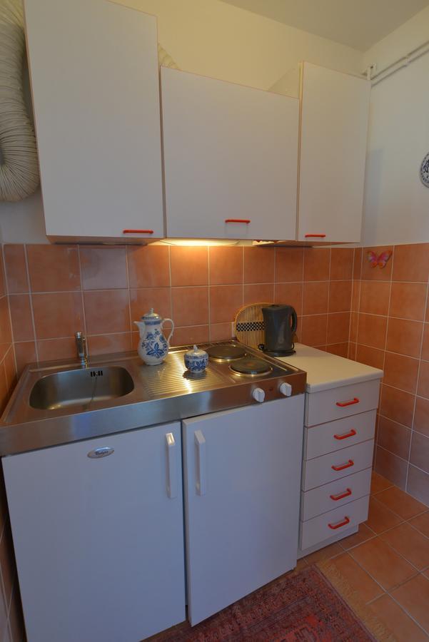 Apartments Palace Mira Mare Tivat Exterior photo